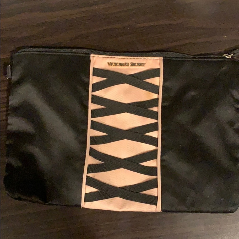 Victoria secret make up bag - Picture 1 of 3